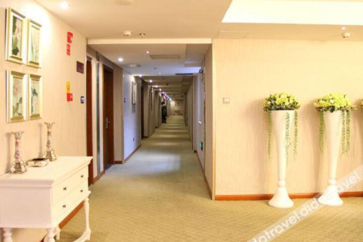 Hotel Interior 9 of 20