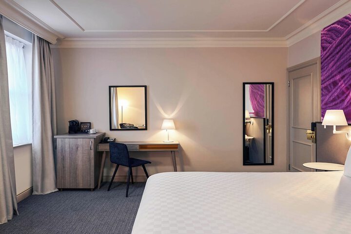 Room 15 of 31