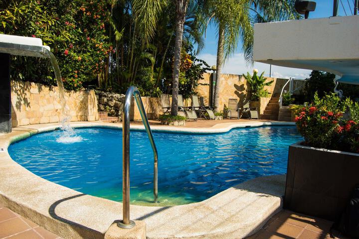 Pool 15 of 178