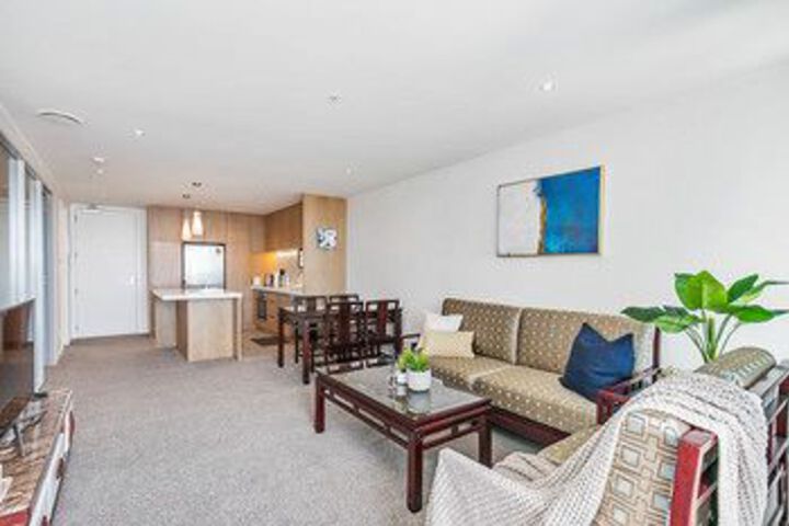 Room 15 of 18