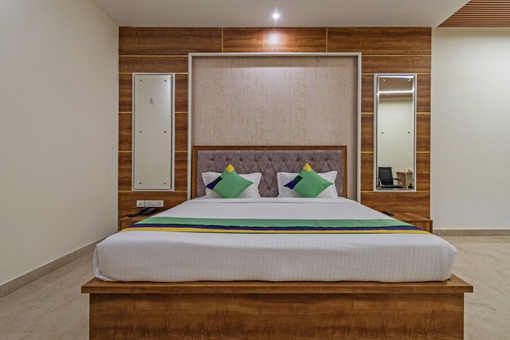 Room 14 of 48