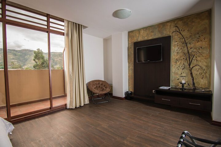 Room 15 of 34