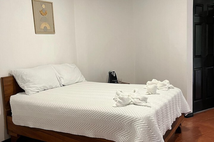 Room 10 of 24