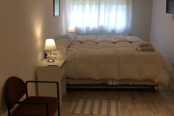 Room 11 of 33