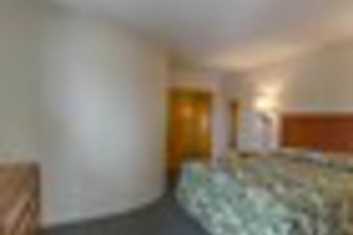 Room 92 of 216