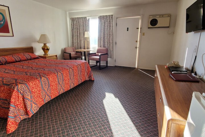 Room 4 of 57