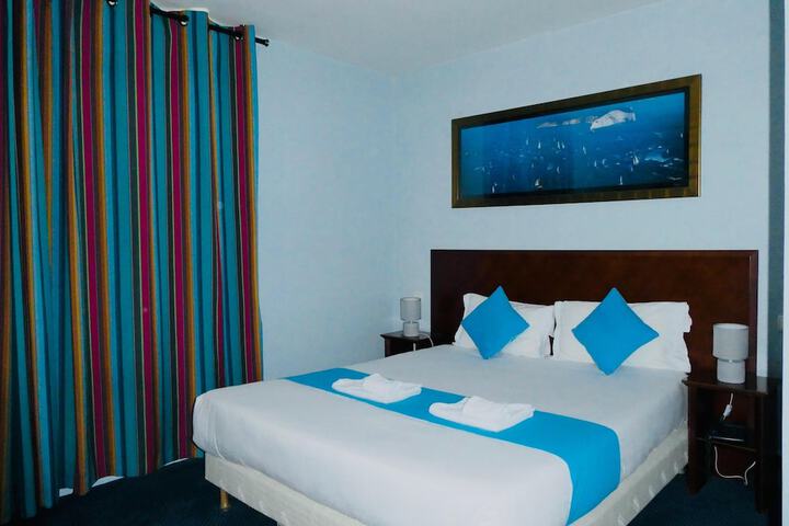 Room 15 of 43
