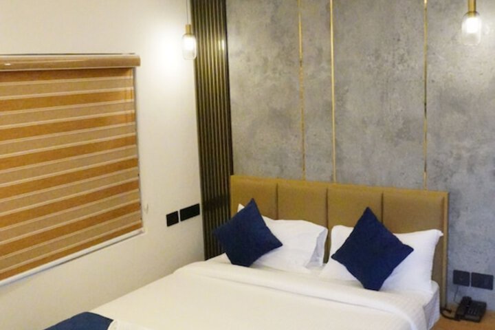 Room 16 of 56