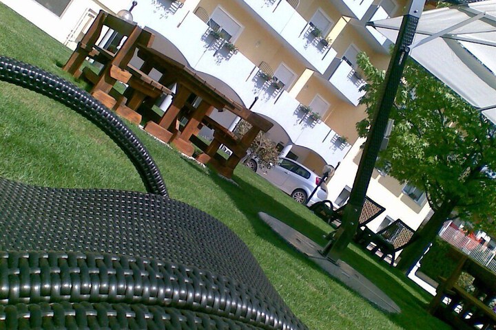 Sundeck 39 of 44