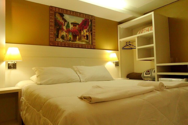 Room 3 of 13