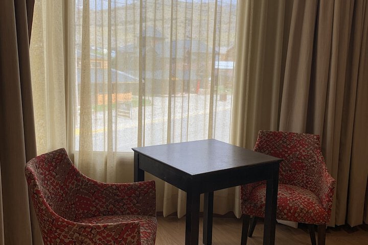 Room 27 of 66