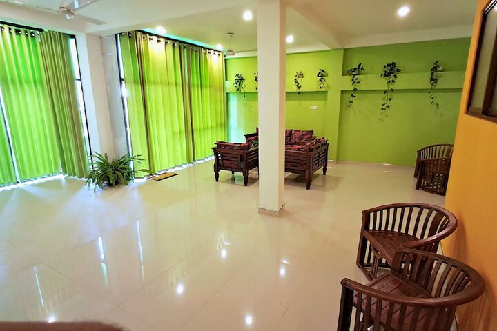 Room 25 of 51
