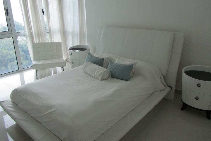 Room 6 of 55