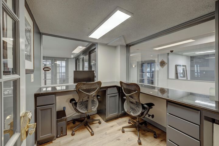 Business Center 107 of 139