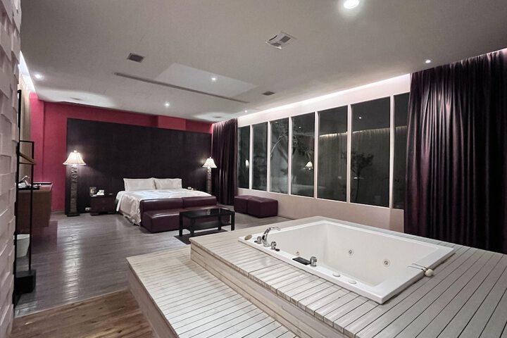 Room 7 of 29