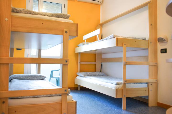 Room 8 of 51