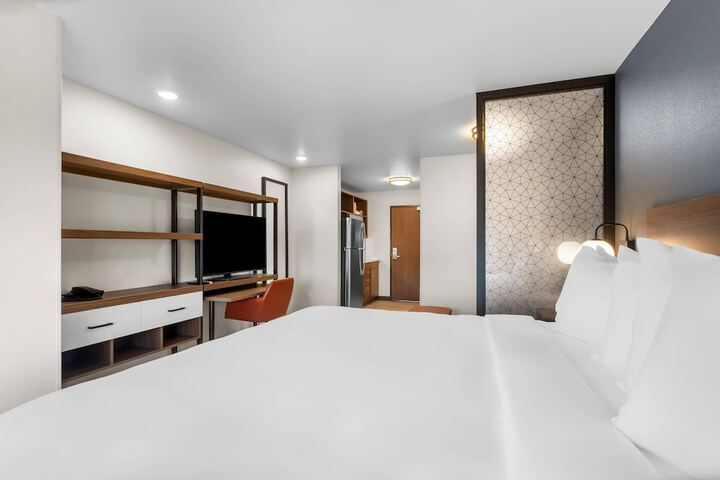 Room 17 of 45