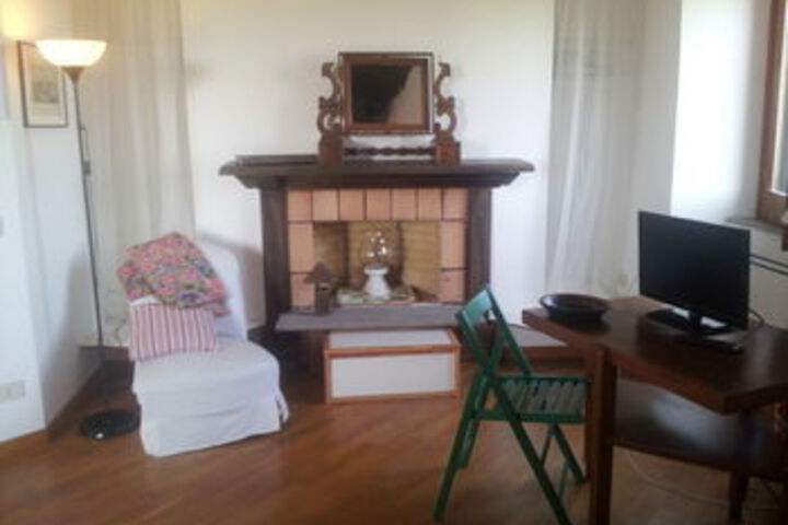 Room 14 of 17