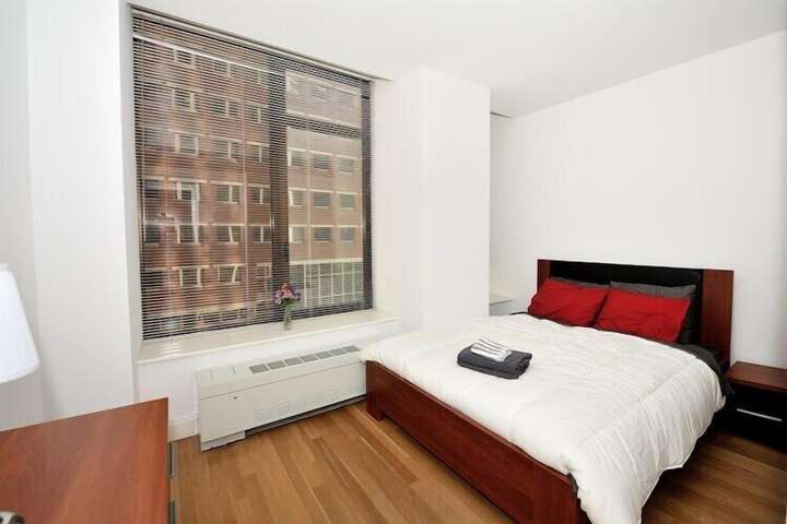 Room 18 of 324