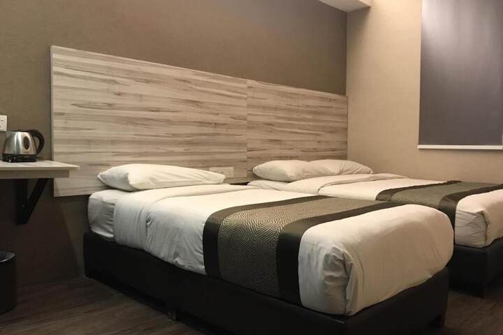 Room 15 of 36