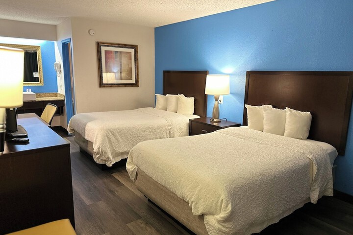 Deluxe 2 Double Beds (6 of 8)