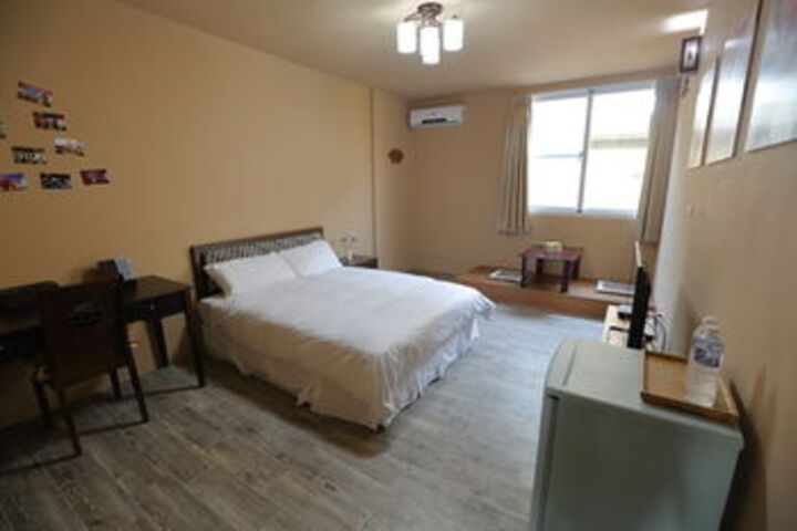 Room 19 of 48