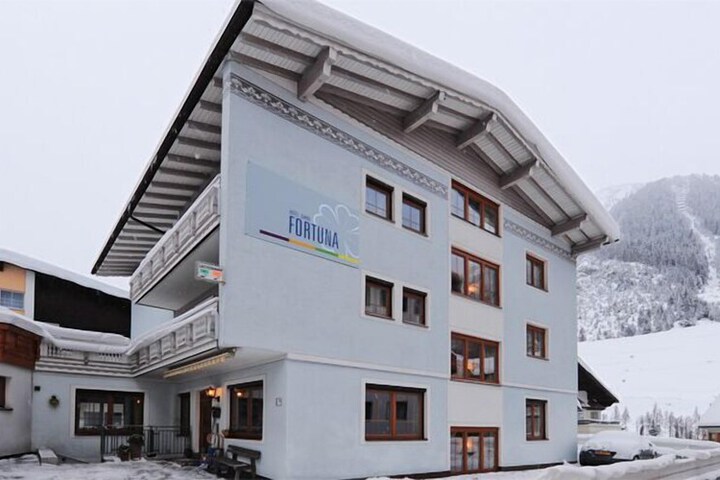Hotel 84 of 84