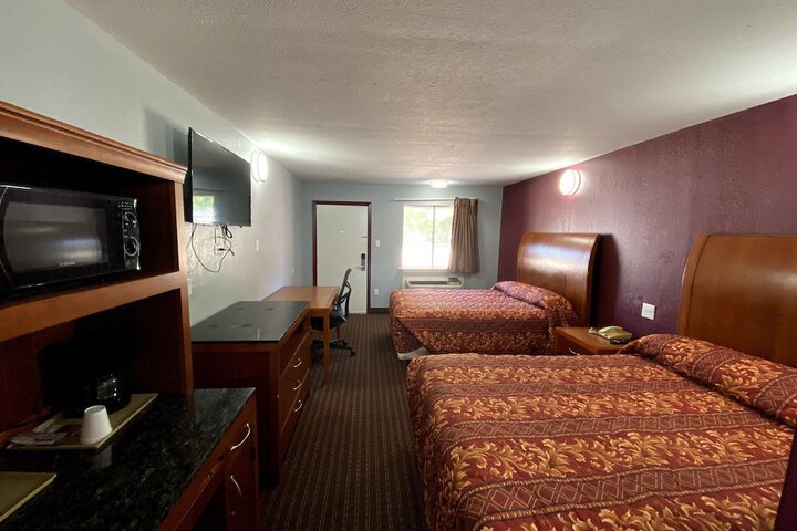 Room 7 of 13