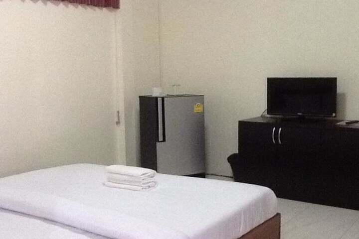 Room 9 of 14