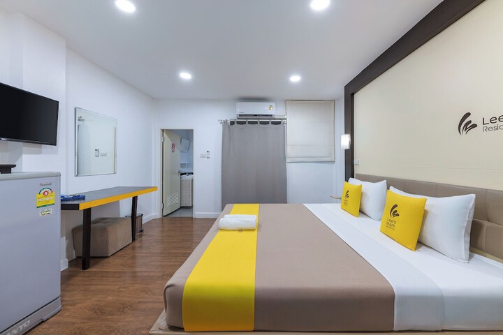 Room 13 of 73