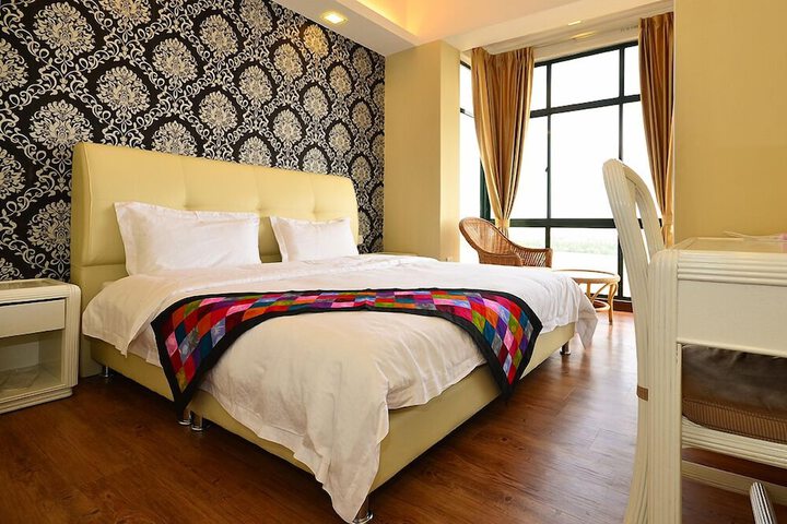 Room 5 of 48