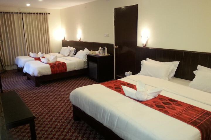 Room 28 of 65