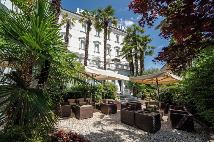 Hotel Exterior 48 of 49