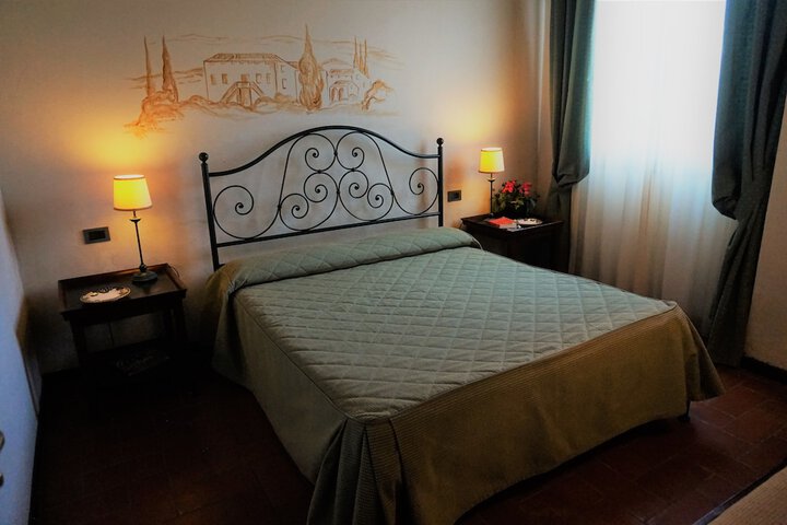 Room 20 of 85
