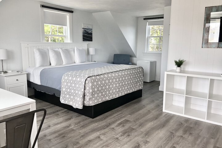 Room 11 of 39