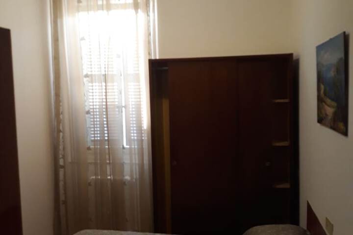 Room 3 of 16