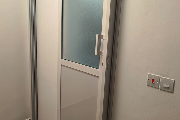 Room 21 of 35