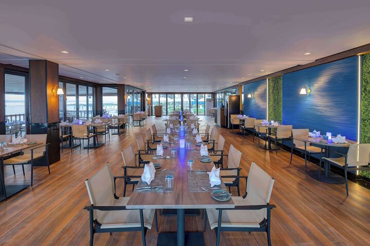 Dining 86 of 119