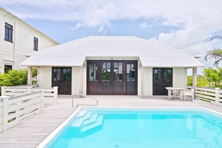 Pool 104 of 238