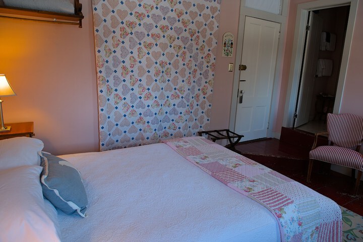 Room 29 of 70