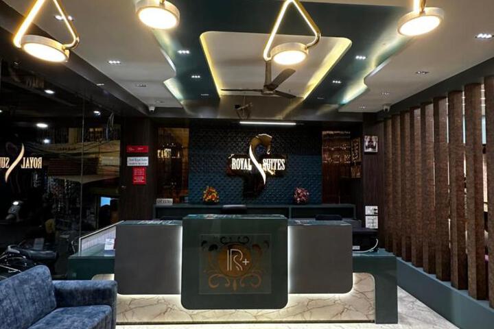 HOTEL ROYAL SUITES +