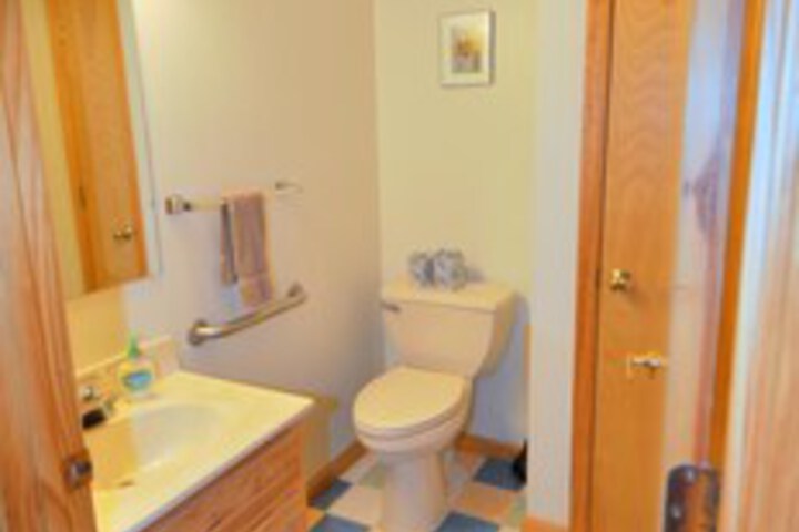 Room 3 of 38