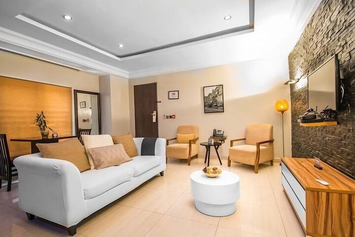 Room 40 of 74