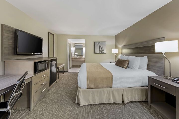 Room 7 of 44