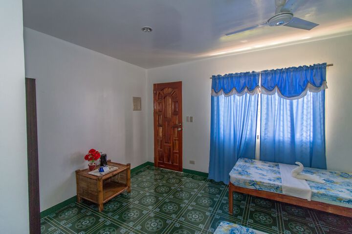 Room 49 of 210