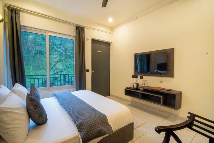 Room 4 of 29