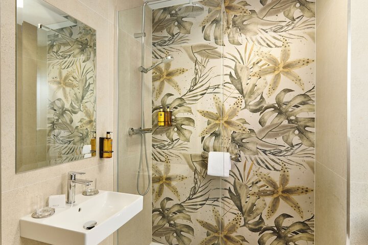 Bathroom Interior Photo