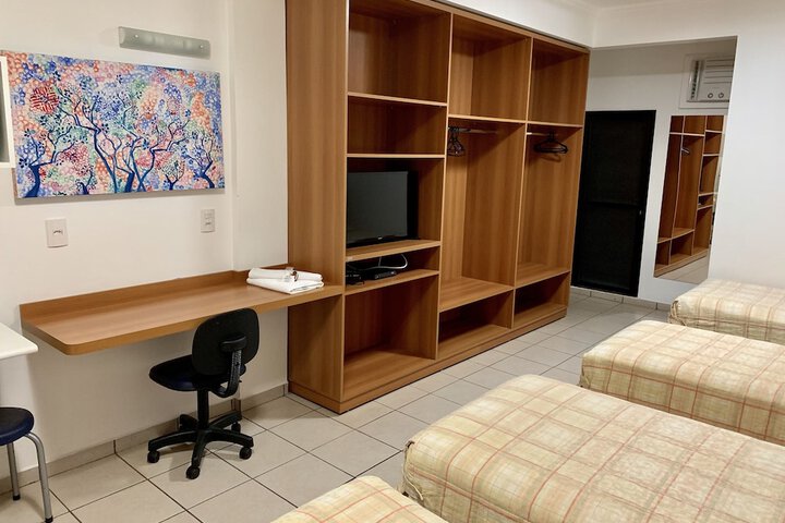 Room 18 of 38