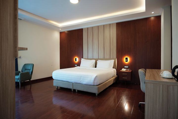 Room 10 of 73