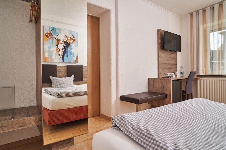 Room 8 of 21